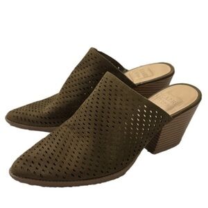 KAARI Blue Suede Slip On Mules in Olive Green Women’s shoes size 6
